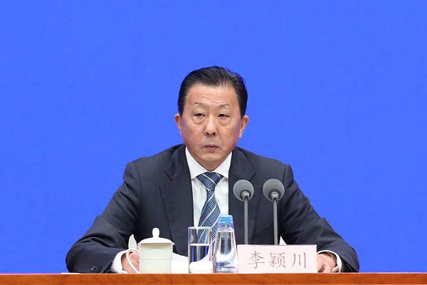 爱情专业员的采访