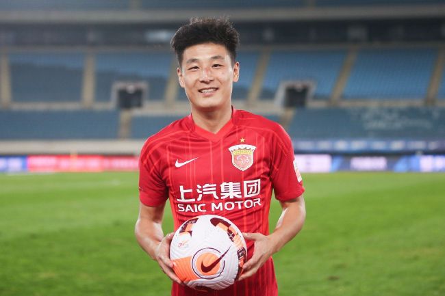 丰满少妇与子厨房伦