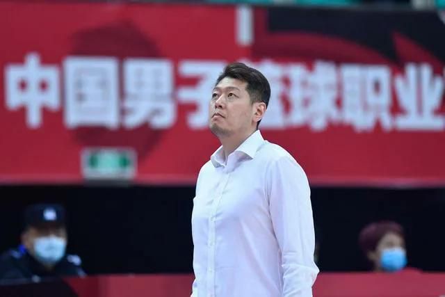 久久亚洲精品中文字幕三区