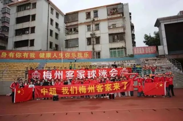 《大尺度吃奶做爰》电影免费看